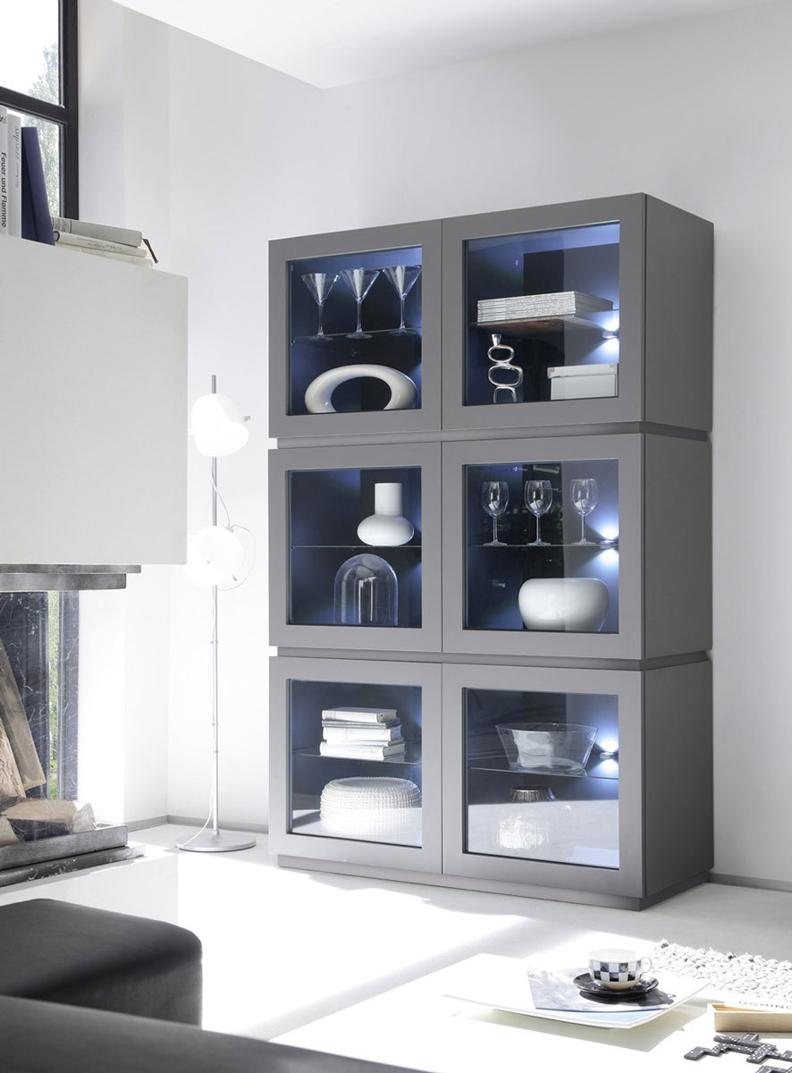 Mobile Vetrina a 6 ante in vetro grigio opaco con zoccolo e fascia grigia