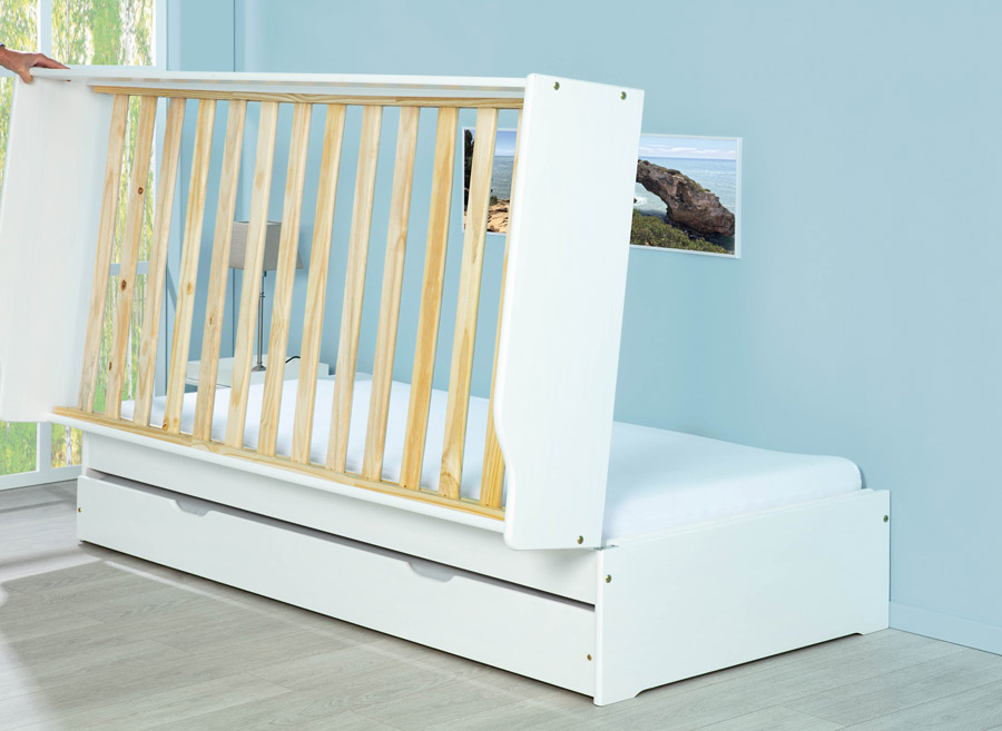 Pratico letto in pino massello con 3 letti in uno, disponibile bianco o legno naturale