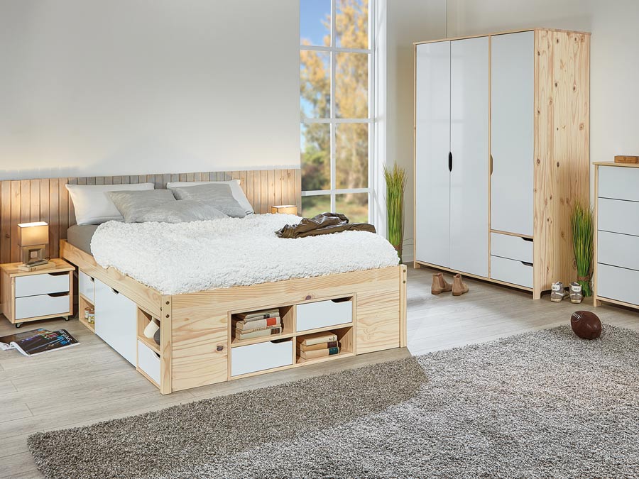 Armadio a 3 ante e 2 cassetti in finitura bianco e legno naturale 