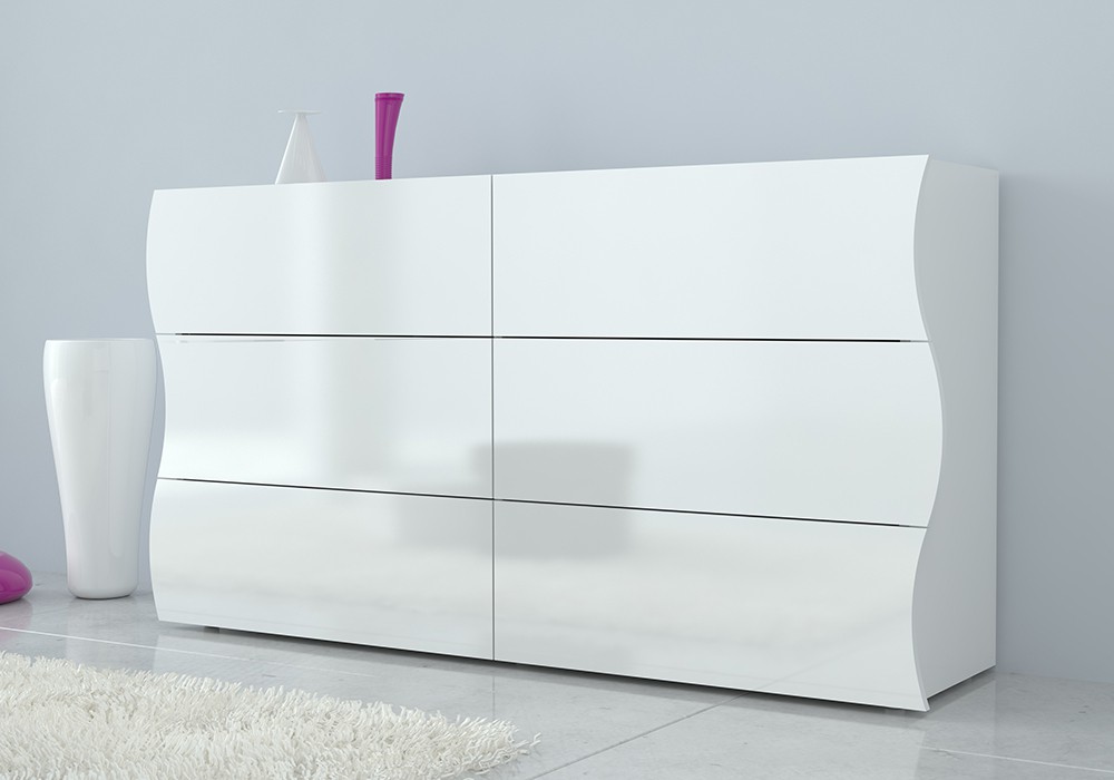 Comò 6 cassetti sagomati in finitura bianco laccato lucido, linea onda
