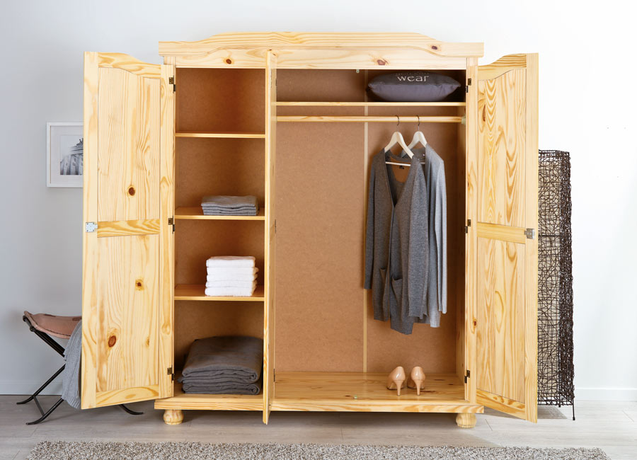 Pratico Armadio tre ante in pino massello naturale