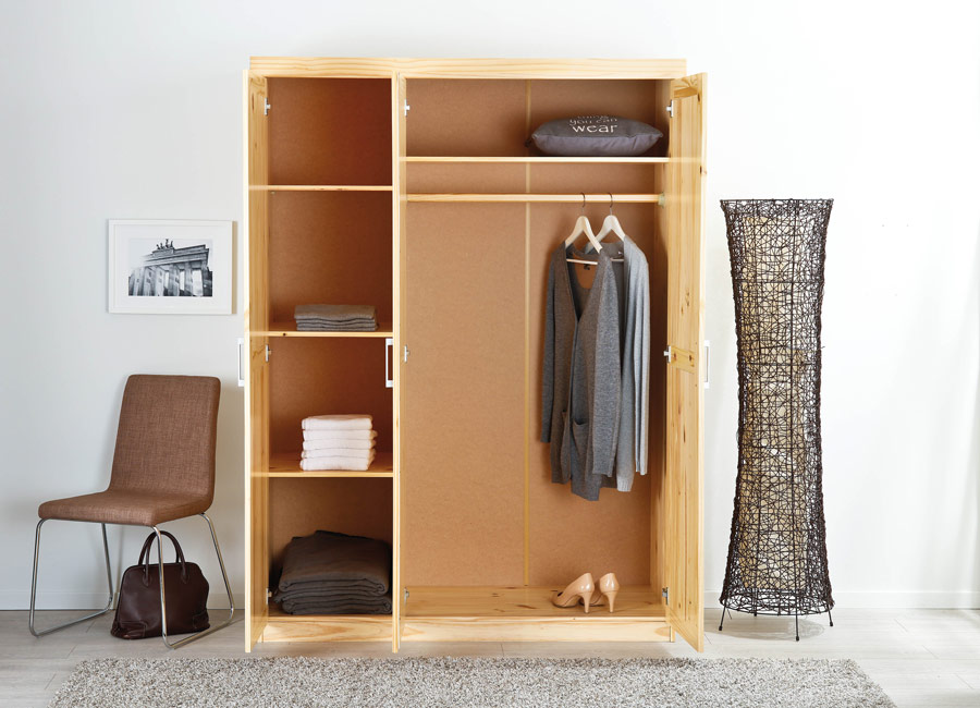 Armadio tre ante in legno massello finitura pino naturale