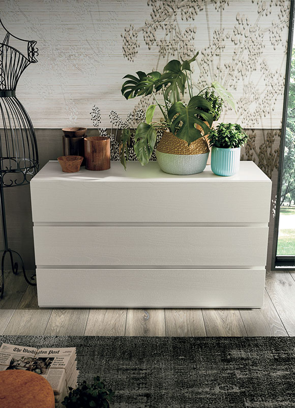 Comò moderno di alta qualità in finitura Frassinato bianco 