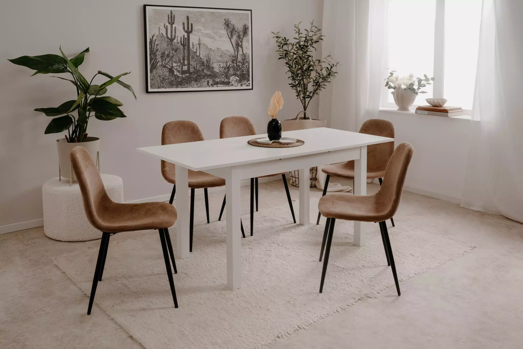 Conveniente tavolo allungabile di design