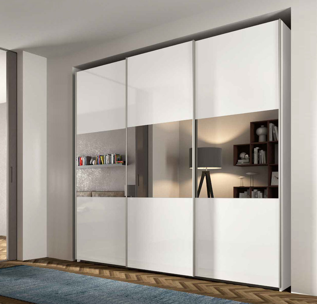 Armadio con specchio a 3 ante scorrevoli con struttura e ante Bianche laccate Lucido