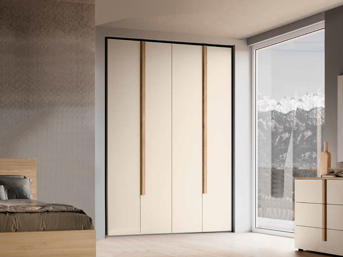 Armadio finitura Orzo con maniglie Noce biondo, 4 ante