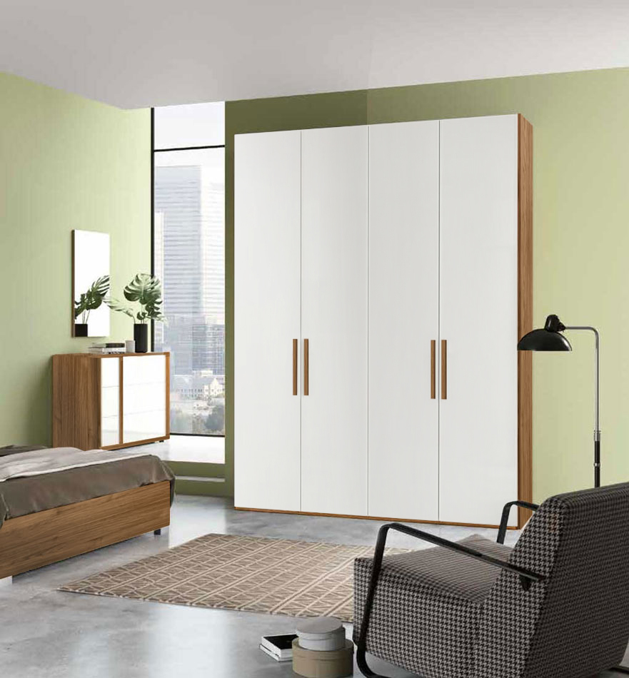 Armadio bicolore, Noce Biondo e Bianco nobilitato a 4 ante battenti