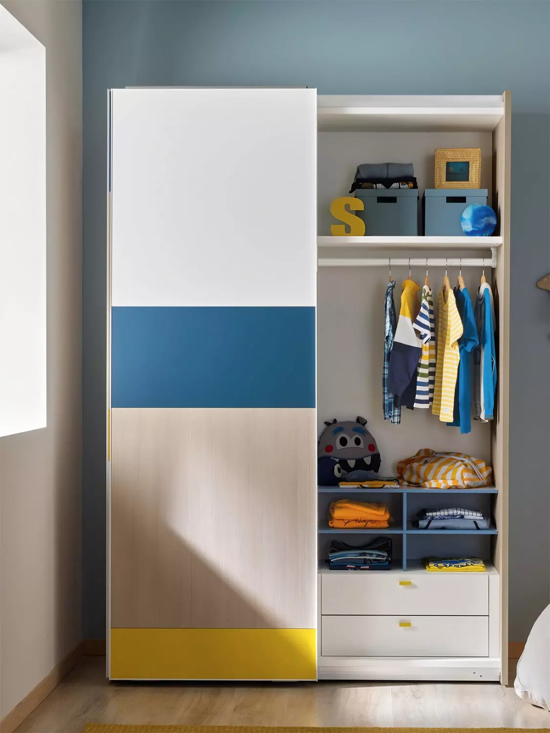armadio scorrevole camerette colorato