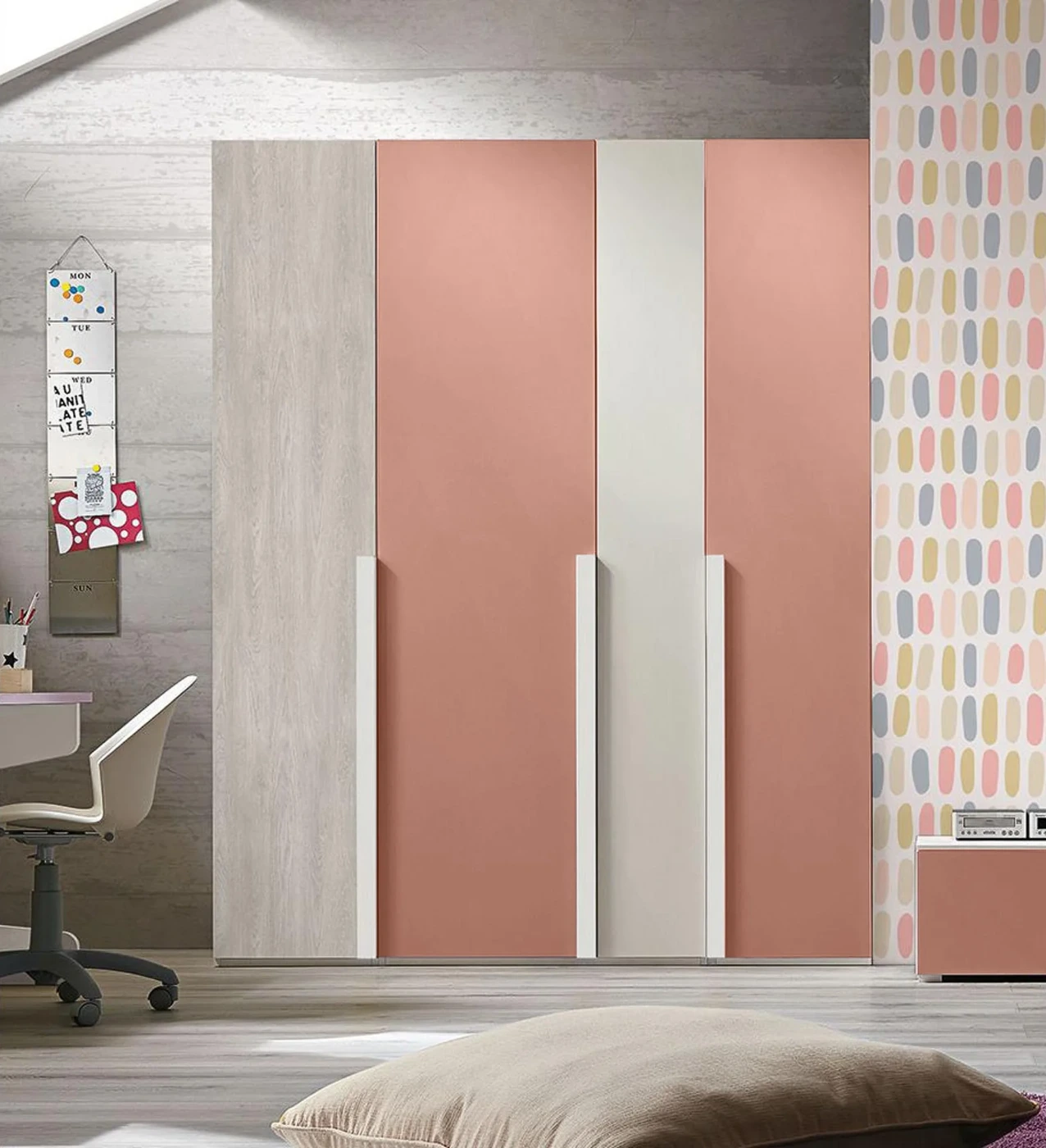 Armadio con 4 ante battenti in finitura Nebbia, Gessato cenere e Rosa antico