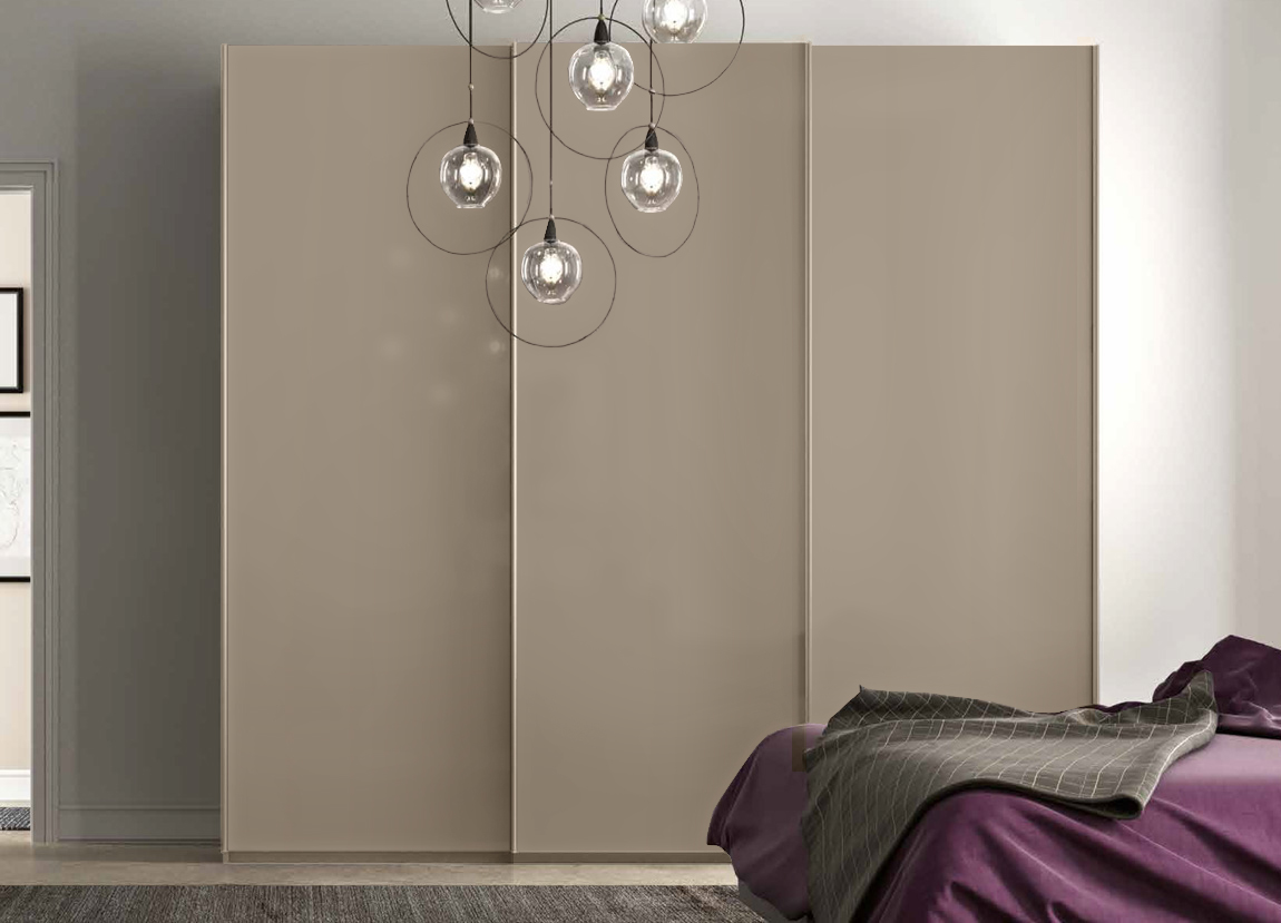 Armadio a 3 ante scorrevoli in finitura nobilitato Visone Zenzero Shop