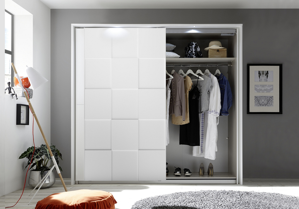 Armadio moderno 2 ante scorrevoli con forme geometriche, 220x210, bianco opaco