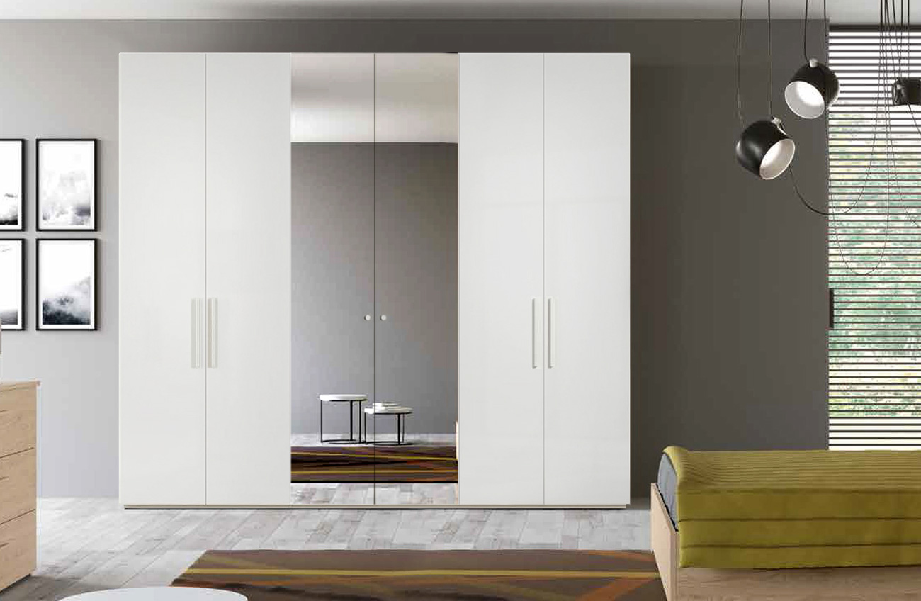 Armadio moderno finitura bianco opaco, 6 ante battenti, 2 con specchio