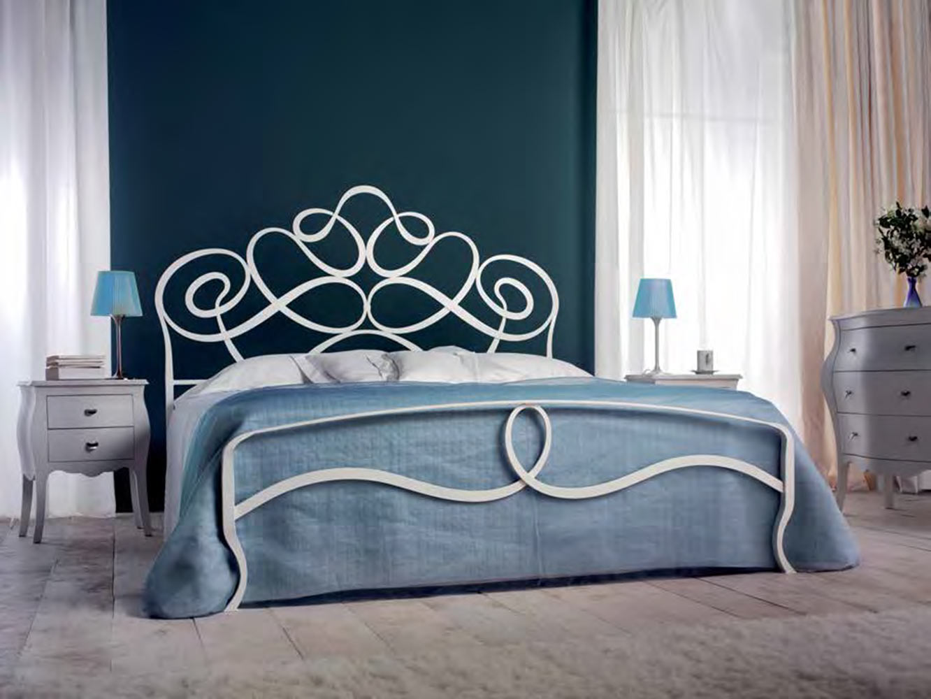 Letto in ferro battuto  Vivaldi, colore marrone anticato oro, made in Italy