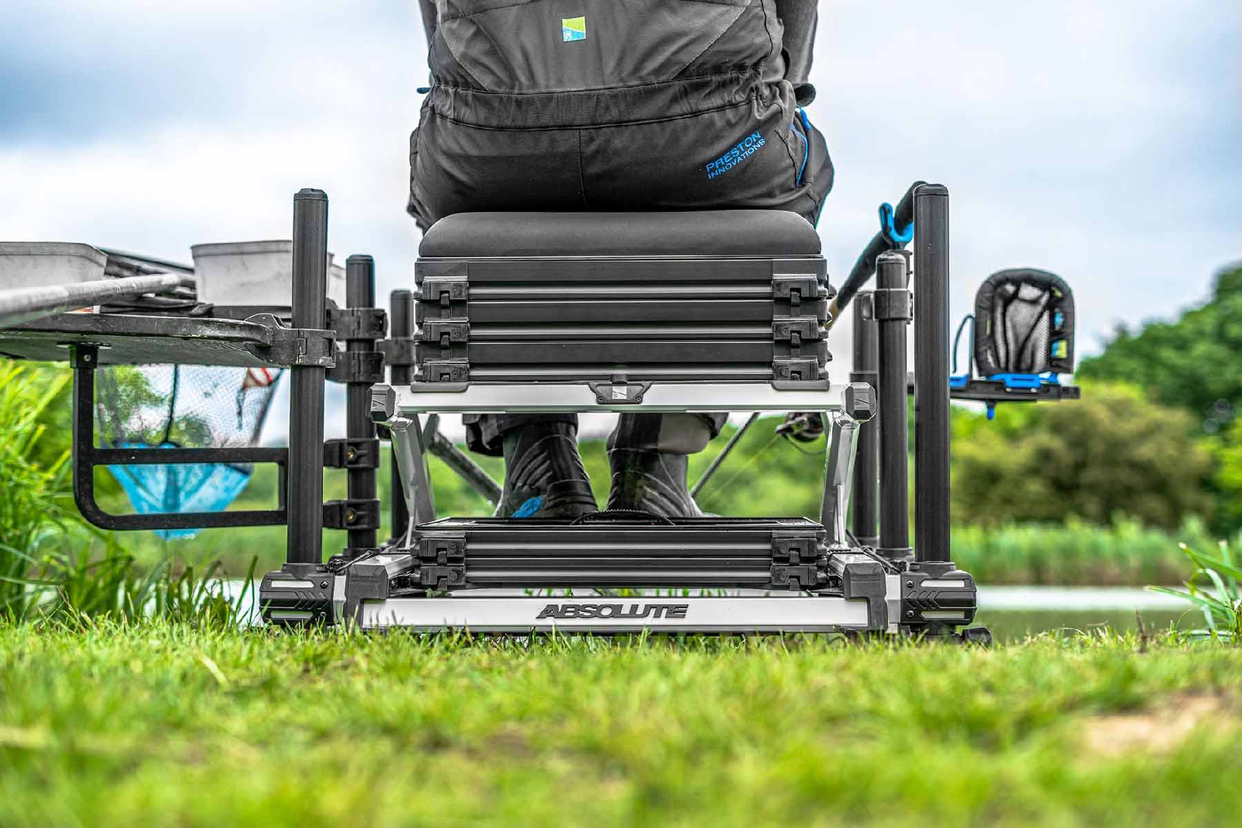 Panchetto in offerta Preston Absolute Station nero e bianco