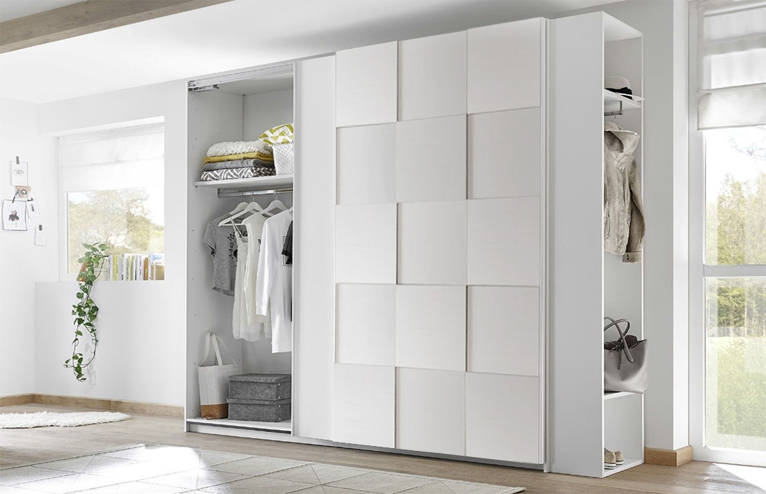 Camera completa con letto bianco in ecopelle con armadio Miss H.230