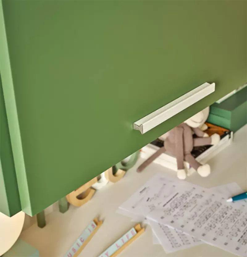 camera con ponte e angolo verde