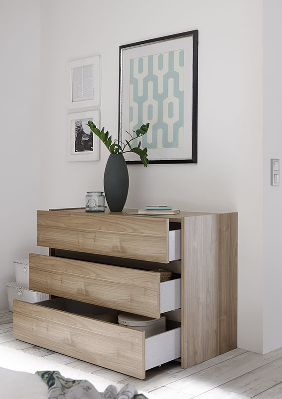 Comò moderno conveniente con 3 cassetti, finitura Noce chiaro e Argilla