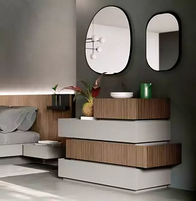 Comò 4 cassetti sfalsati, finitura Cannettato e Grigio seta