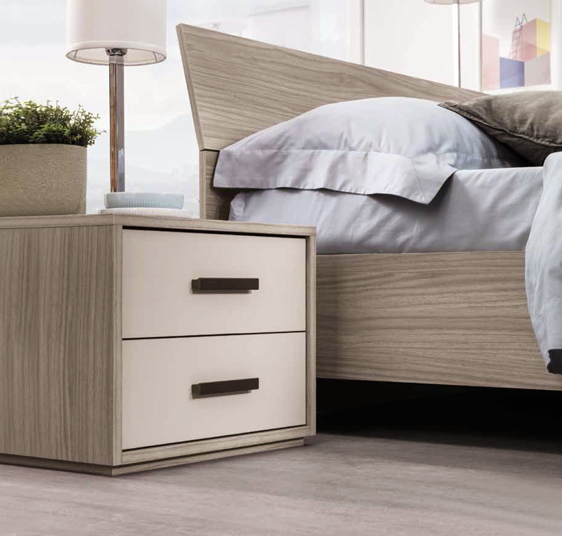 Set moderno composto da comodini e comò, finitura grigio resina chiaro e tortora chiaro, Made in Italy