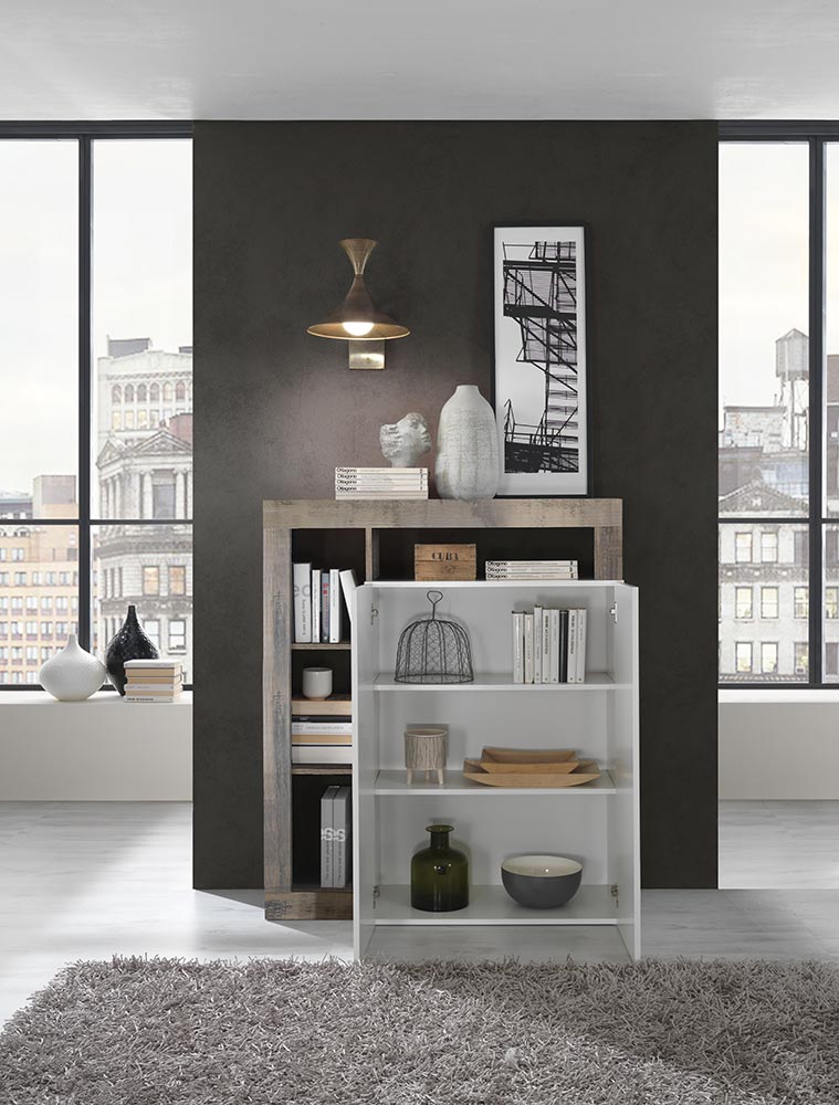 Madia alta di design con 2 ante in finitura bianco laccato lucido e pero