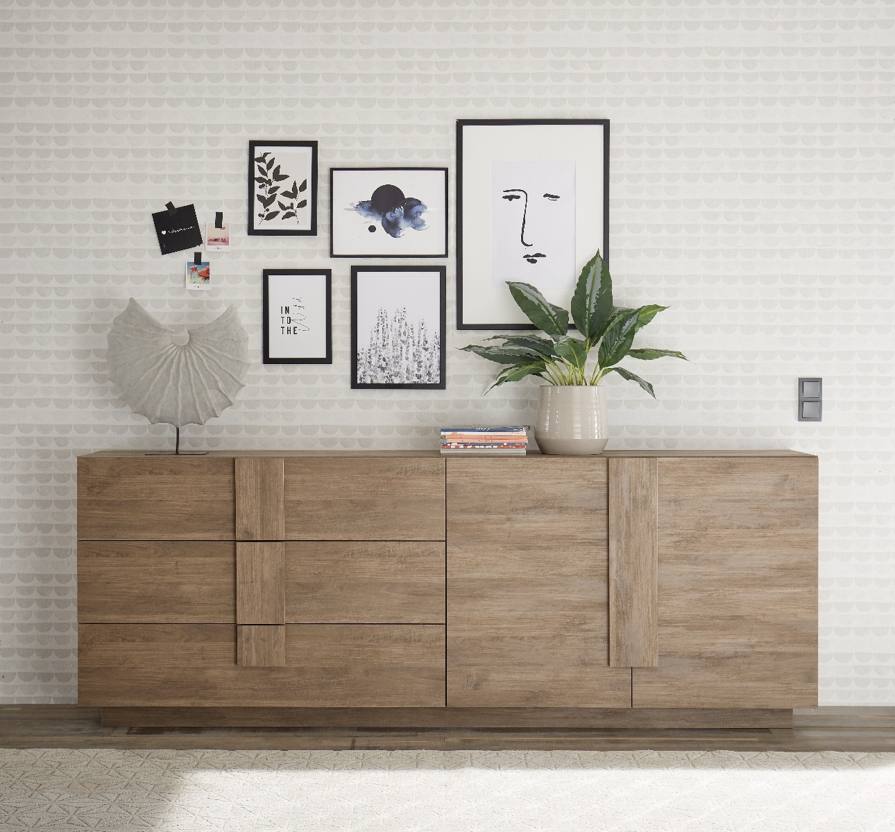 Offerta soggiorno moderno con tavolo, credenza e colonna in finitura Mercure