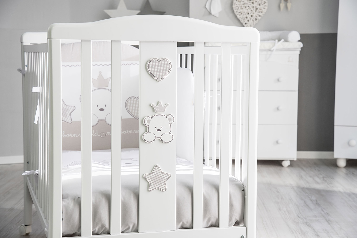 Culla Baloo con ruote, bianca con decori