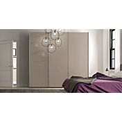 Armadio moderno a 3 ante scorrevoli in finitura Visone