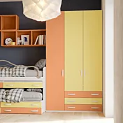 Armadio 3 ante 2 cassetti, L.137 H.247, Giallo, Albicocca e Nuvoa frassino Zenzero Shop