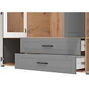 armadio con cassetti e ripiani