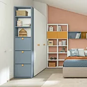 armadio moderno con scarpiera