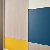 armadio ante colorate