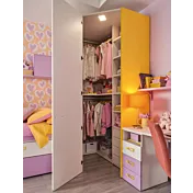 cabina gialla e bianca ragazzi