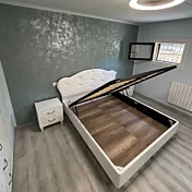 comodini con serigrafie 