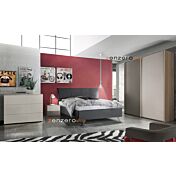 Camera matrimoniale finitura Grigio cenere e Orzo, completa di letto, armadio, comò e comodini