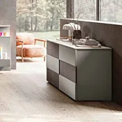 comò grigio cannettato