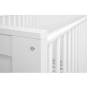 Culla moderna in finitura bianca per bambini