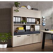 Libreria attrezzata Leonardo con ante e ripiani in finitura Rovere e Nero chalet