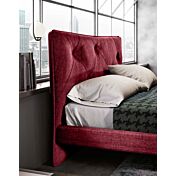 Letto matrimoniale ciliegia in tessuto, con testata retrofinita