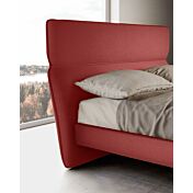 Letto matrimoniale ecopelle king size con testata retrofinita, finitura rossa