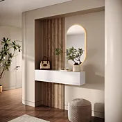 Ingresso moderno con specchio ovale e pannello cannettato, Bianco lucido e Cadiz