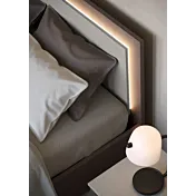 letto con luce led