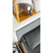 letto giallo e grigio pietra