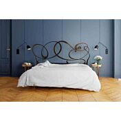 Letto in ferro con giroletto in ferro