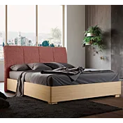 letto moderno con testata rosa