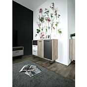 Madia Lappo con gambe in metallo, 2 ante, 3 cassetti, finitura Quercia, Bianca, Grigio e Antracite L 120