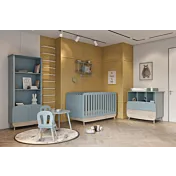 cameretta con culla bambino