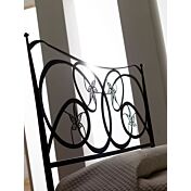 particolare testeria letto in ferro