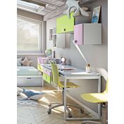 scrivania con pensili colorati