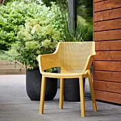 sedia gialla da esterno