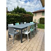 Sedie moderne disponibili in diversi colori